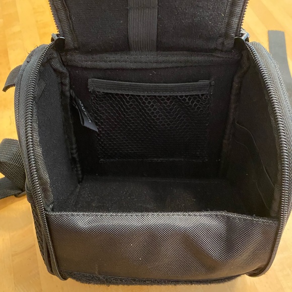 Nintendo DS Mini Backpack Case - Picture 6 of 7